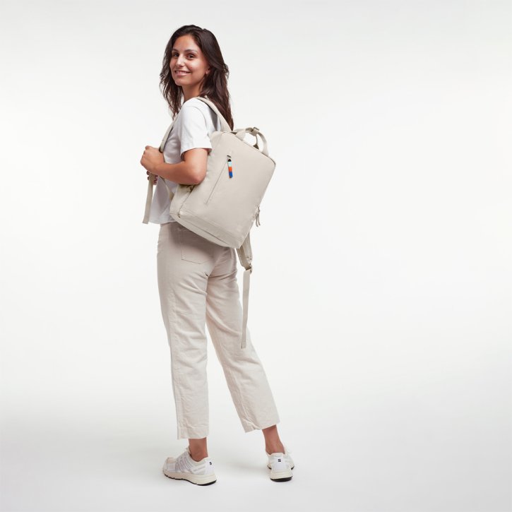 GOTBAG. Daypack 2.0 monochrome red sand